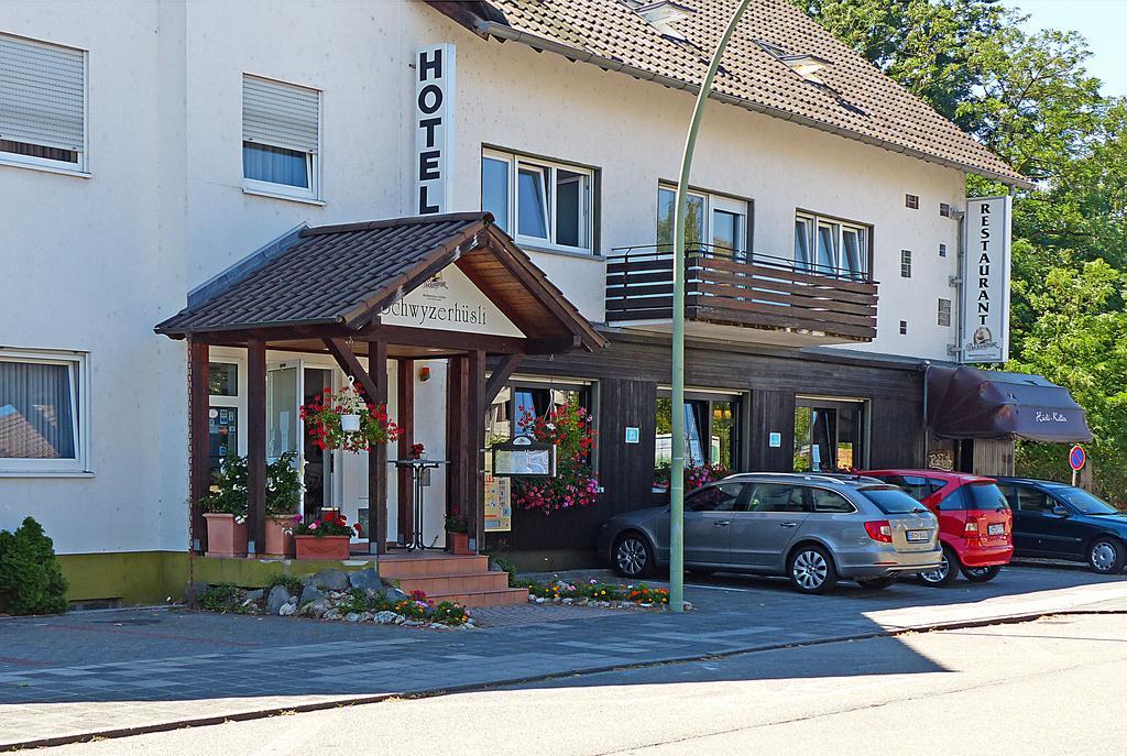 Hotel-Restaurant Schwyzerhuesli Фирнхайм Екстериор снимка