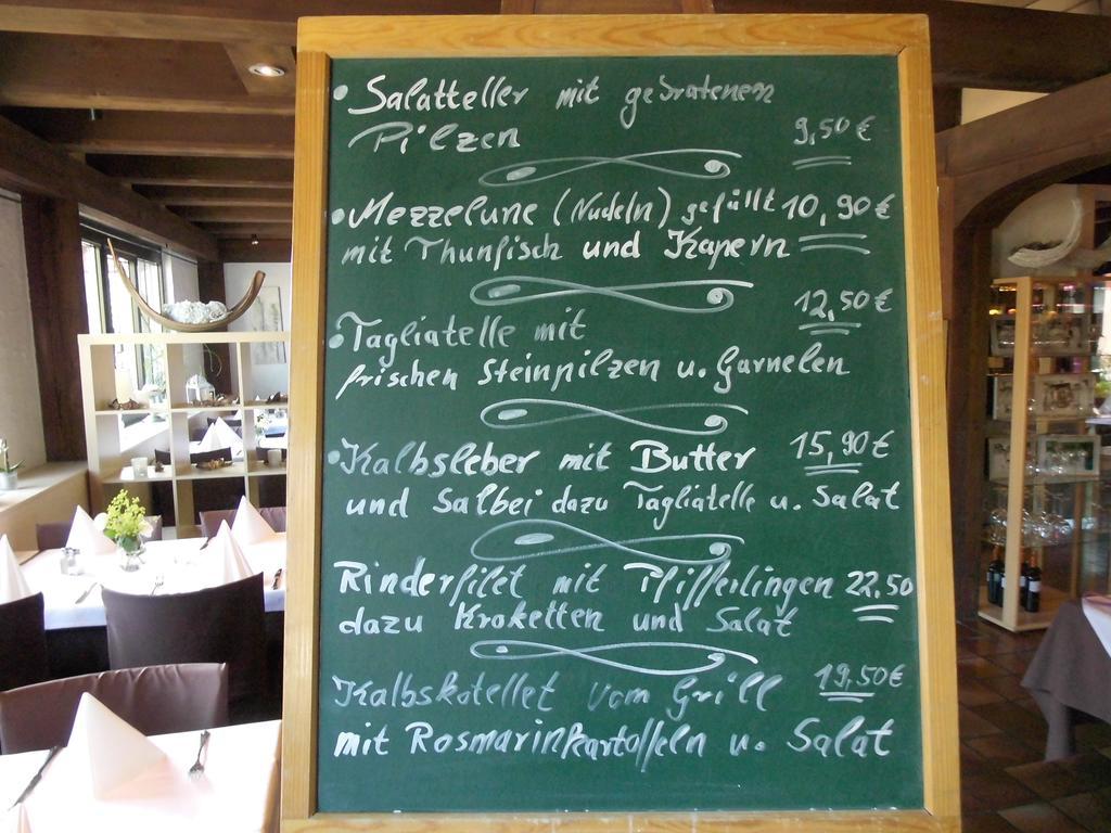 Hotel-Restaurant Schwyzerhuesli Фирнхайм Екстериор снимка